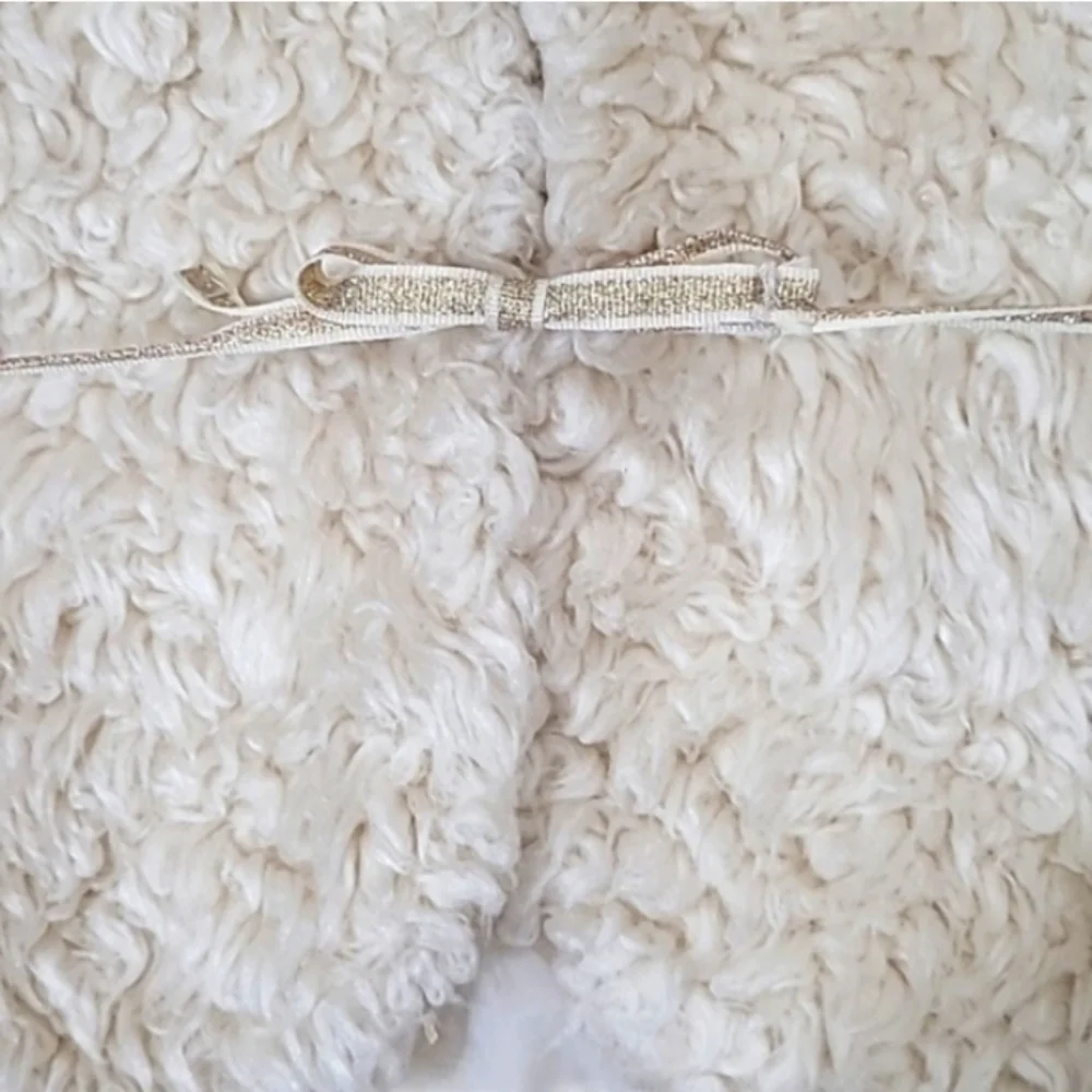 OshKosh B'gosh Vest Cream Fluffy Faux Fur Ribbon Detail Button Closure Size 7